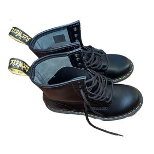 Dr. Martens Women's 1460 Boots